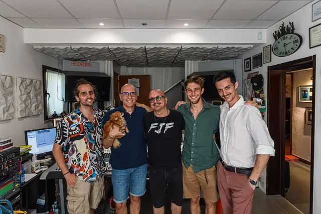 Foto di gruppo in regia a fine sessione